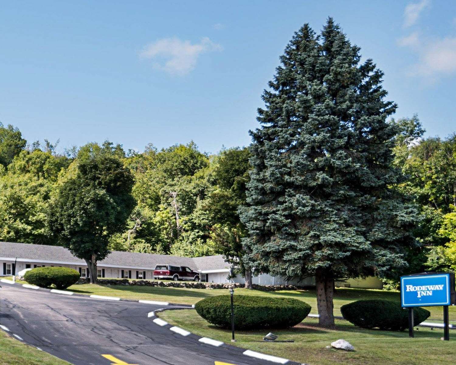 Econo Lodge Westminster, MA 31/36