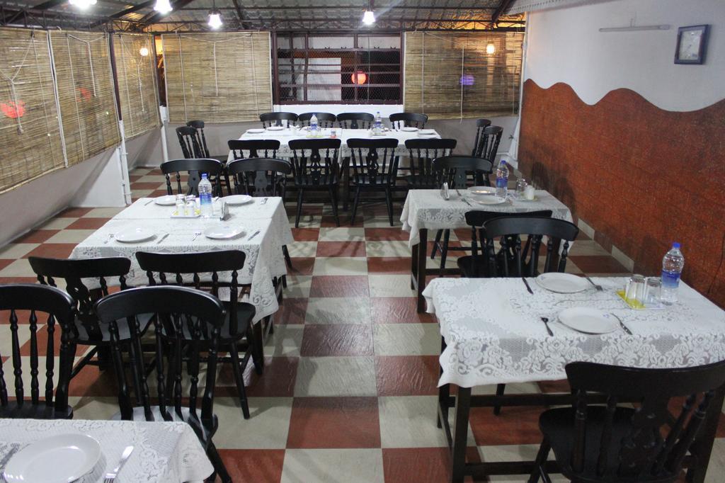 HOTEL WHITE ROSE FORT KOCHI 17/19