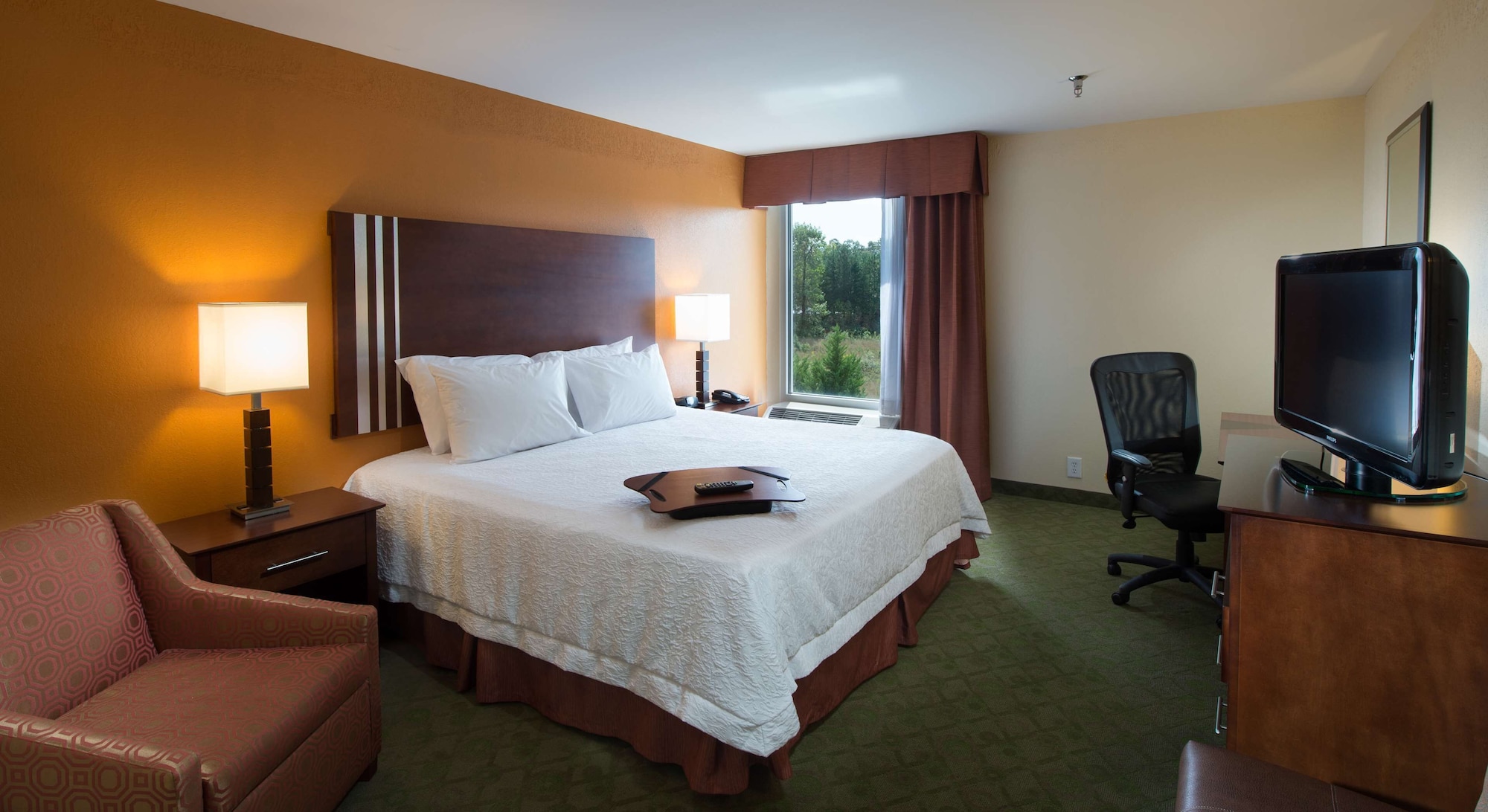 Room at HAMPTON INN CORNELIA GA, CORNELIA - GA