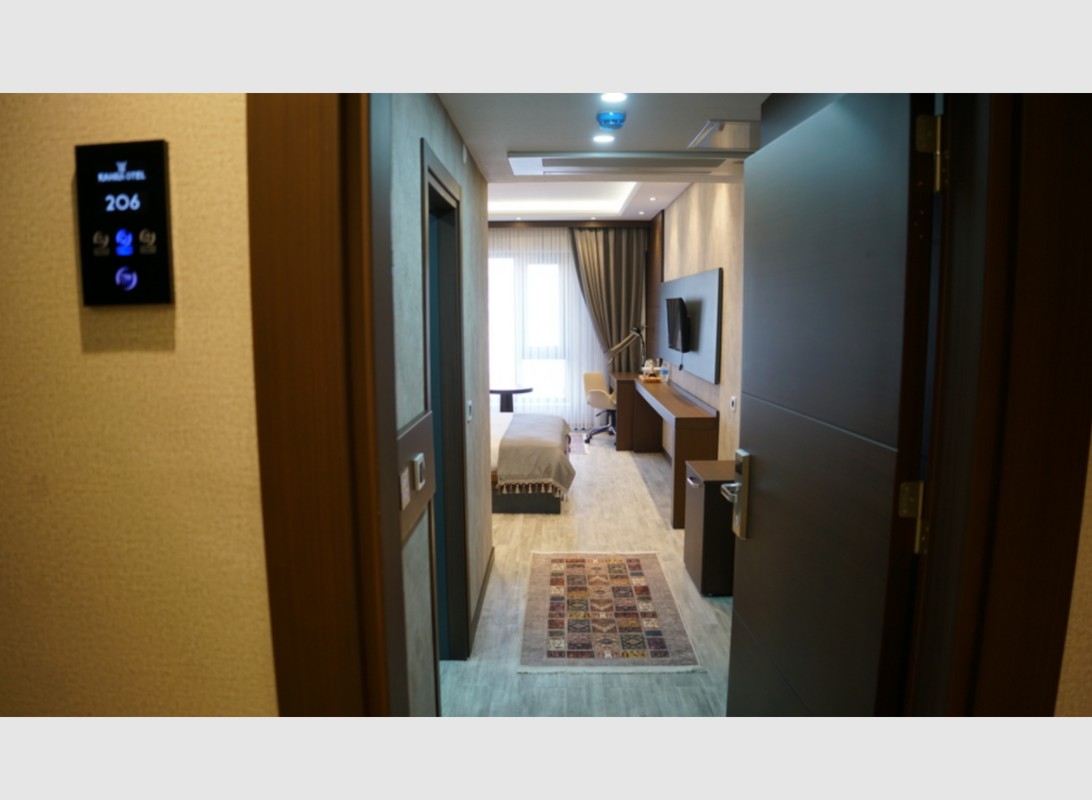 Kahra Hotel 13/19