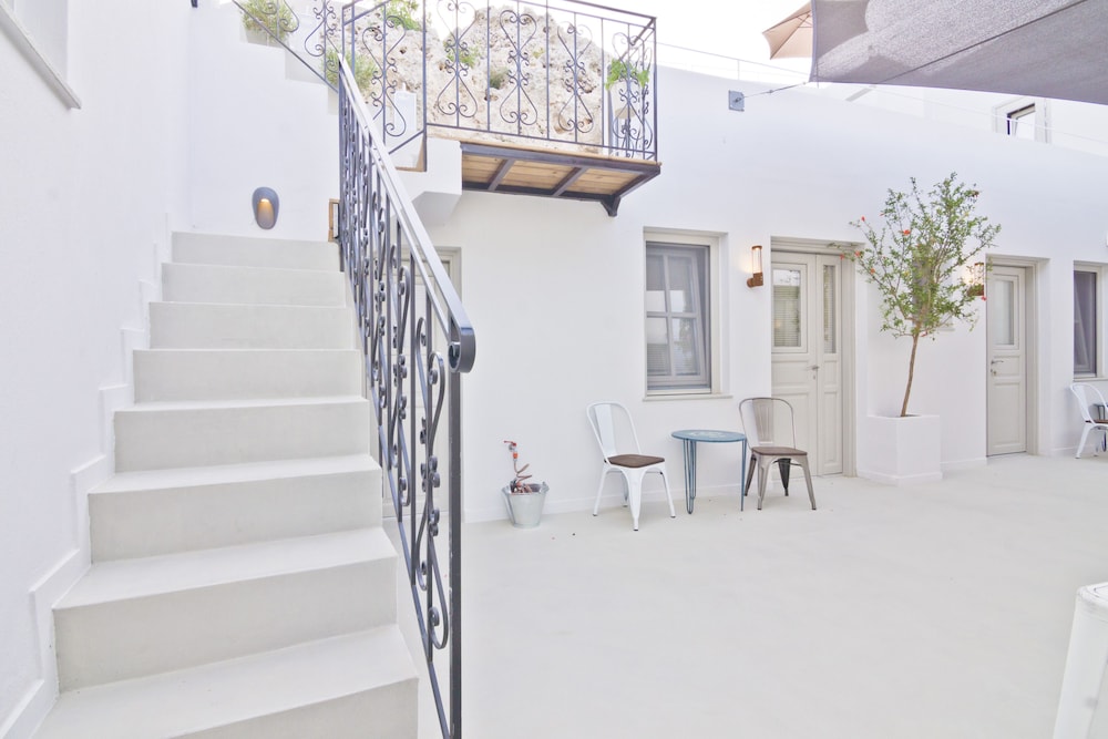 Lindos Comfy Suites 5/58