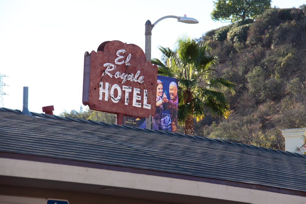 El Royale Gardens Near Universal Studios 6/48