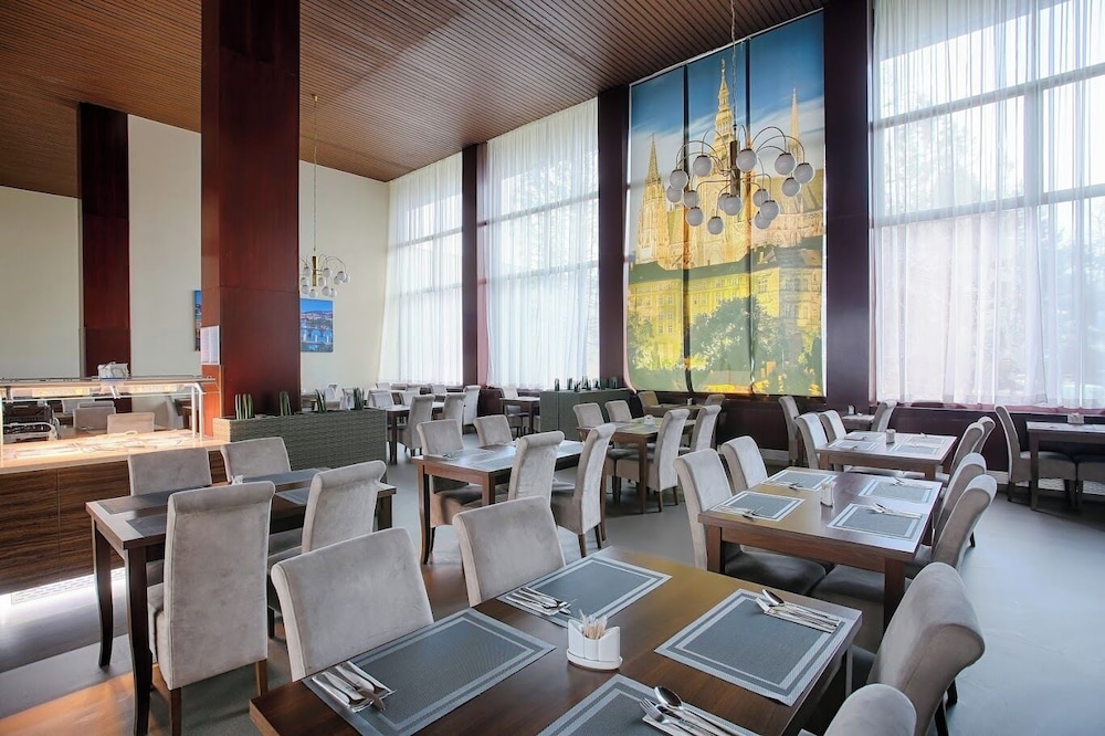 Spa Hotel Splendid Formerly Balnea Splendid Hotel 42/50