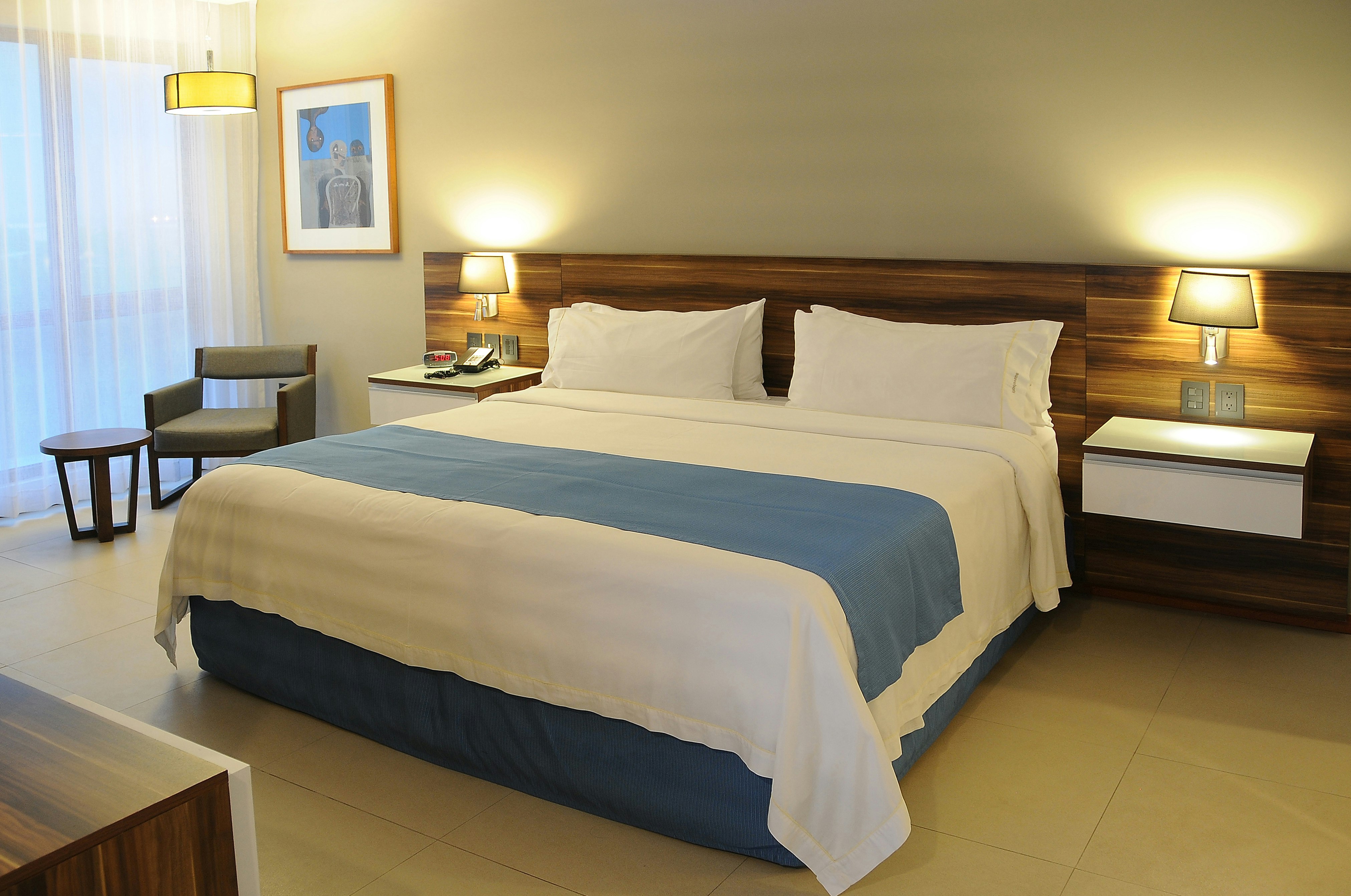 Leisure, King Bed
