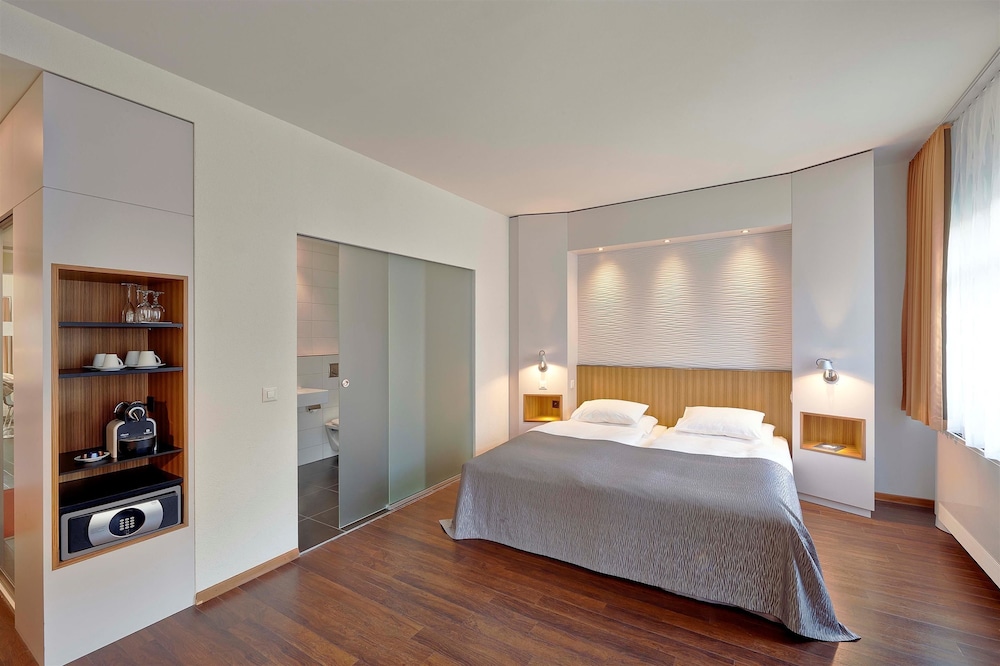 STANDARD, TWIN BEDS