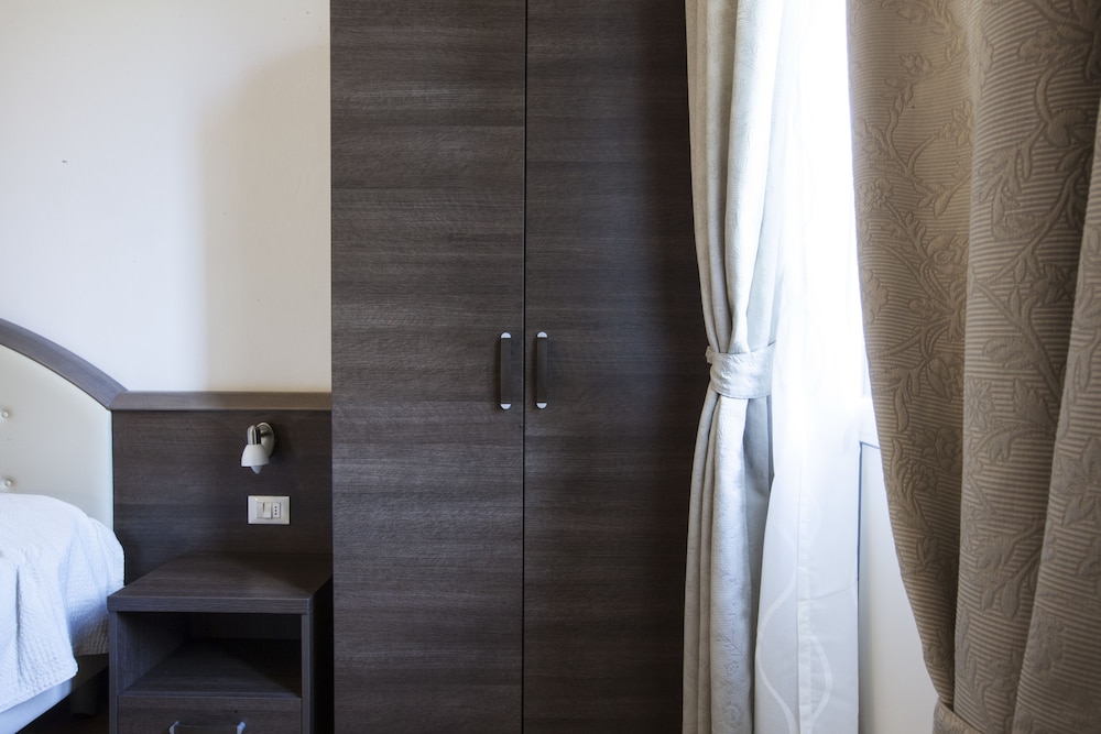 Albergo Amalfi Milano 15/67