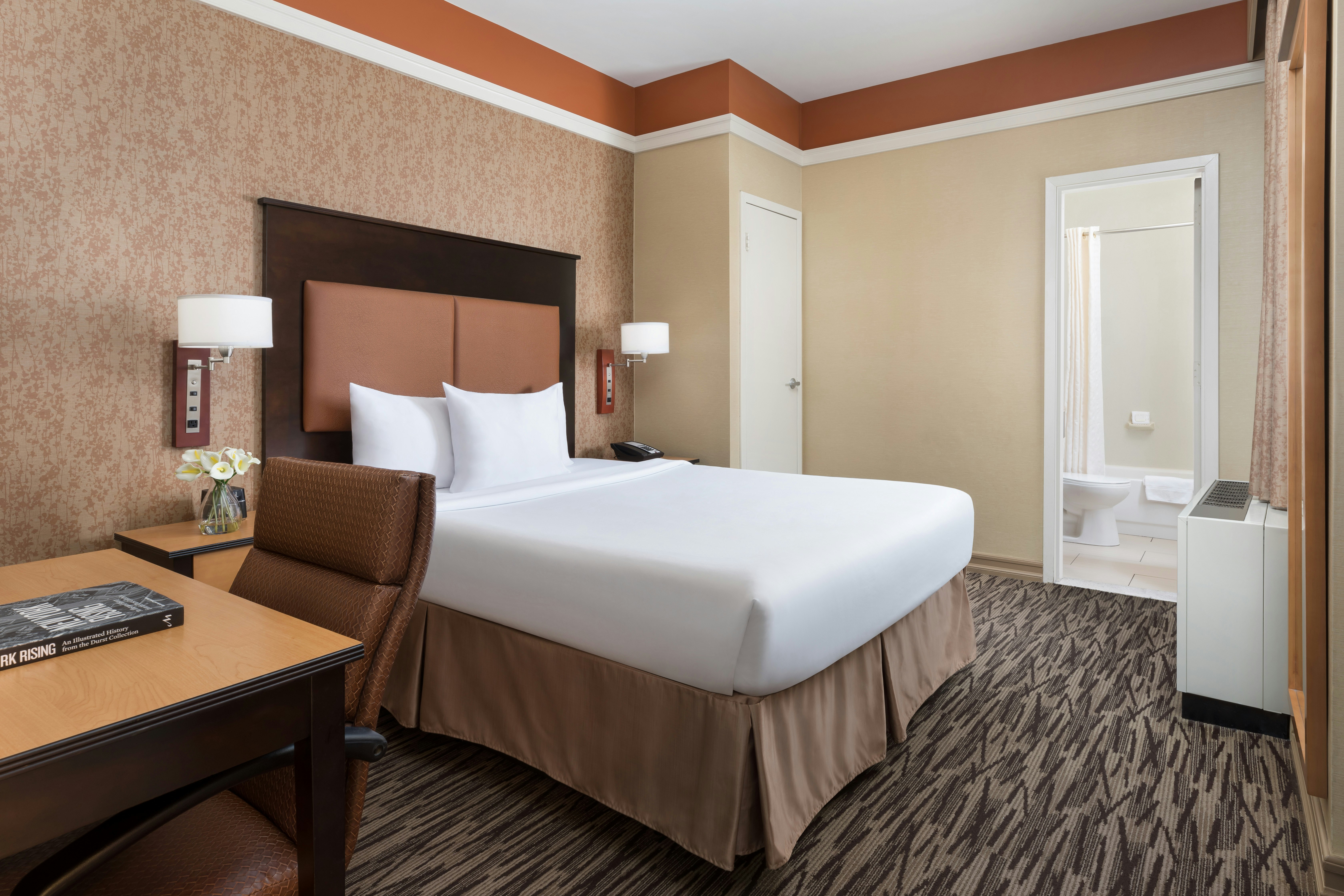 The Hotel at Fifth Avenue 19/29