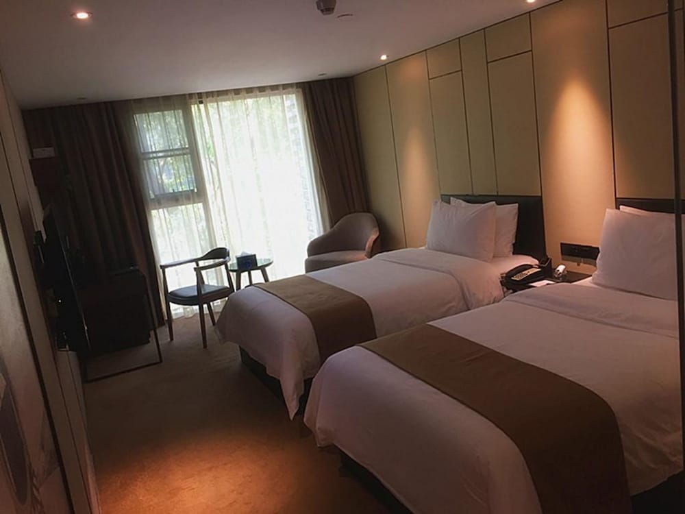 Bbhol Elegant Hotel 7/19