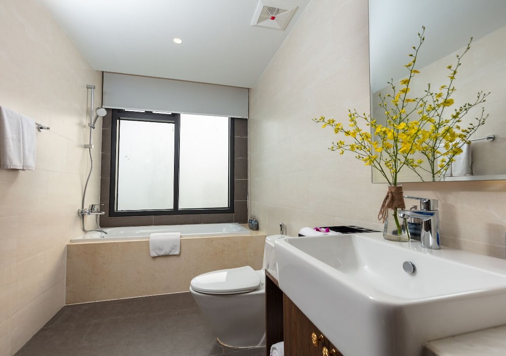 Dic Star Hotels Resorts Vinh Phuc 42/43