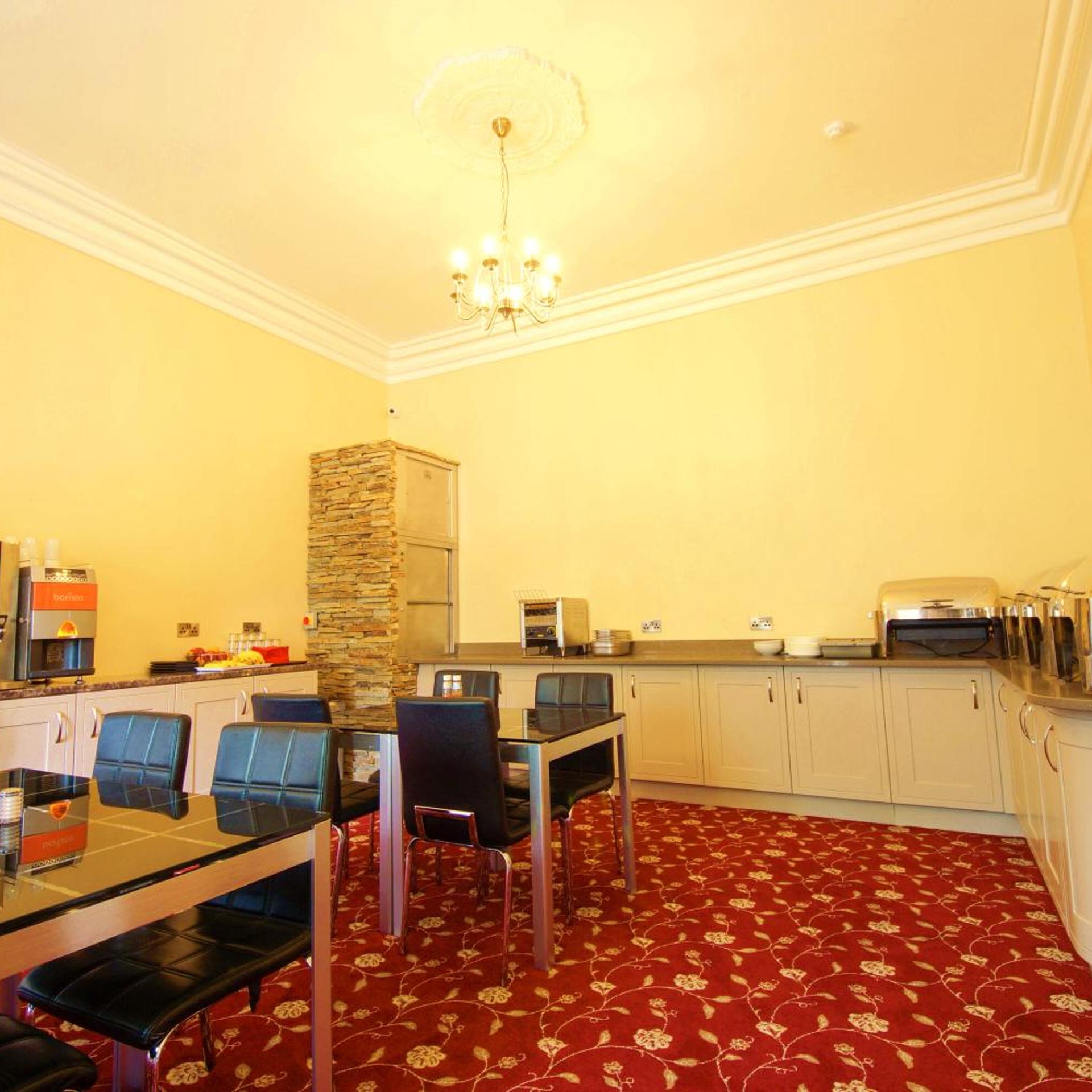 Edgerton Hotel 36/48