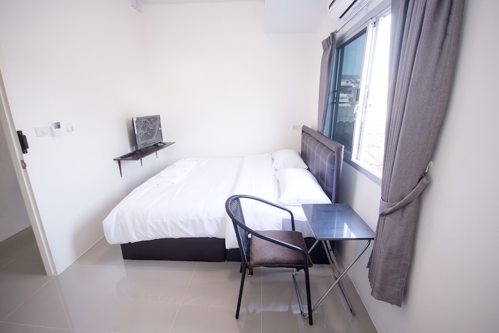 Nina Guesthouse 7/24
