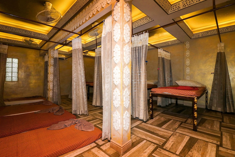 NATURAL BEACH HOTEL AND BAAN SILA 45/59