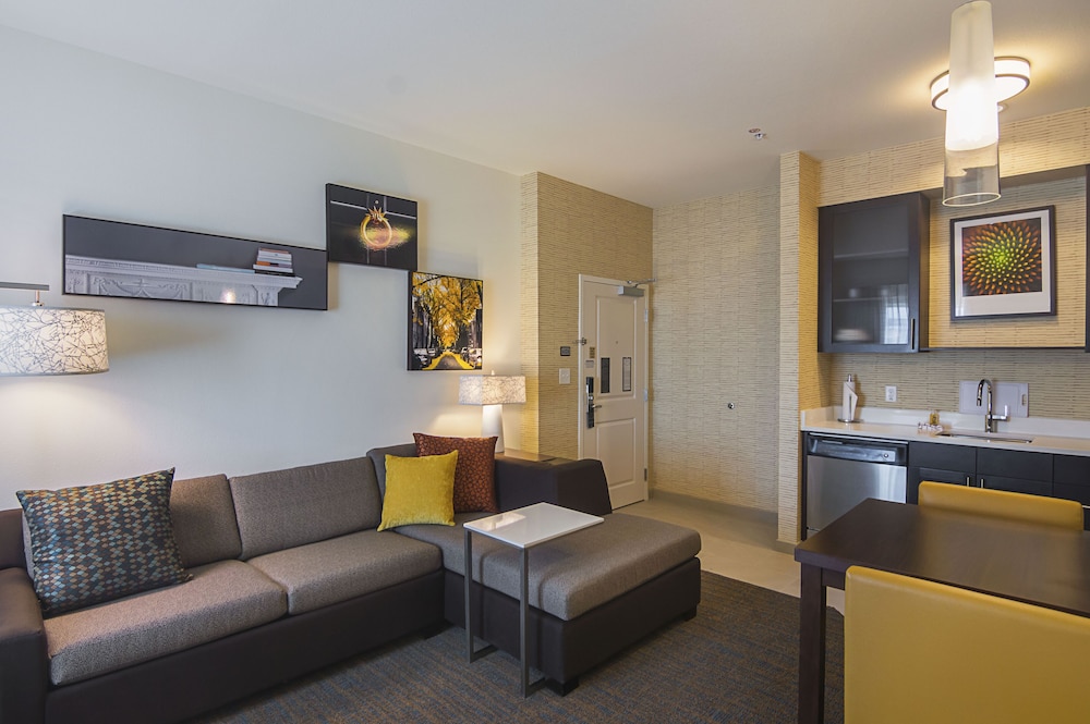 Residence Inn Denton 23/37