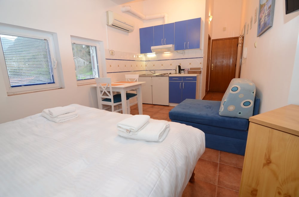 Maritimo Apartments 15/50