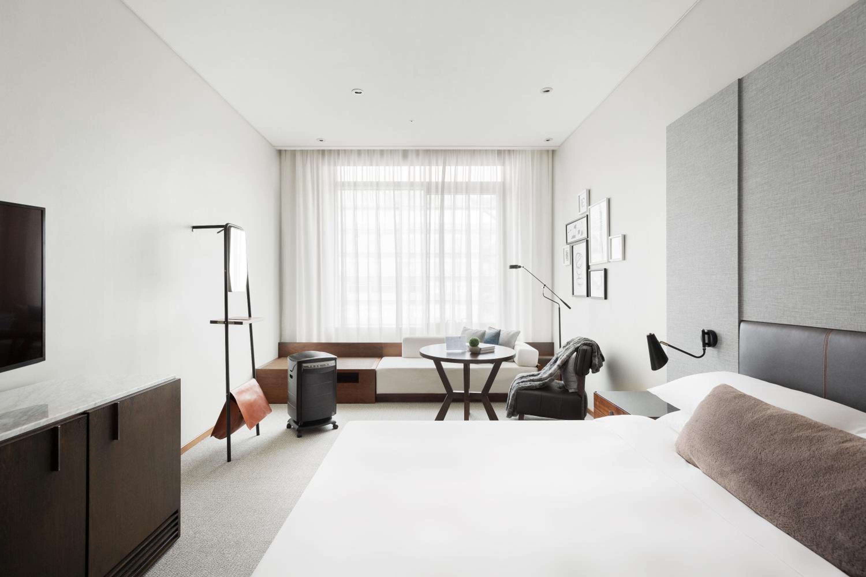Pure, Deluxe, King Bed