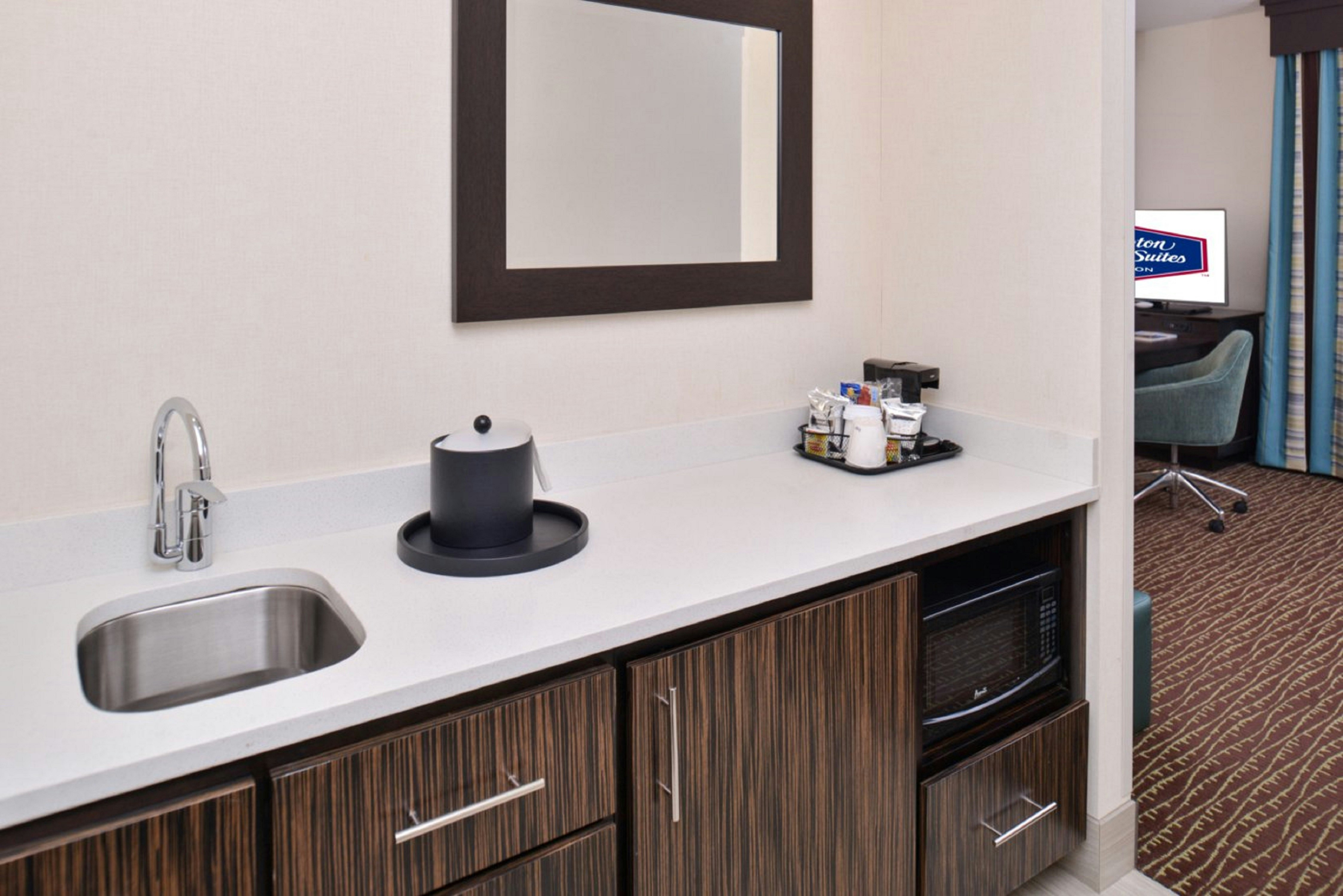 Hampton Inn Suites Bend 47/48