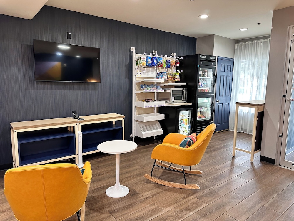 Spark by Hilton Guilford 53/64