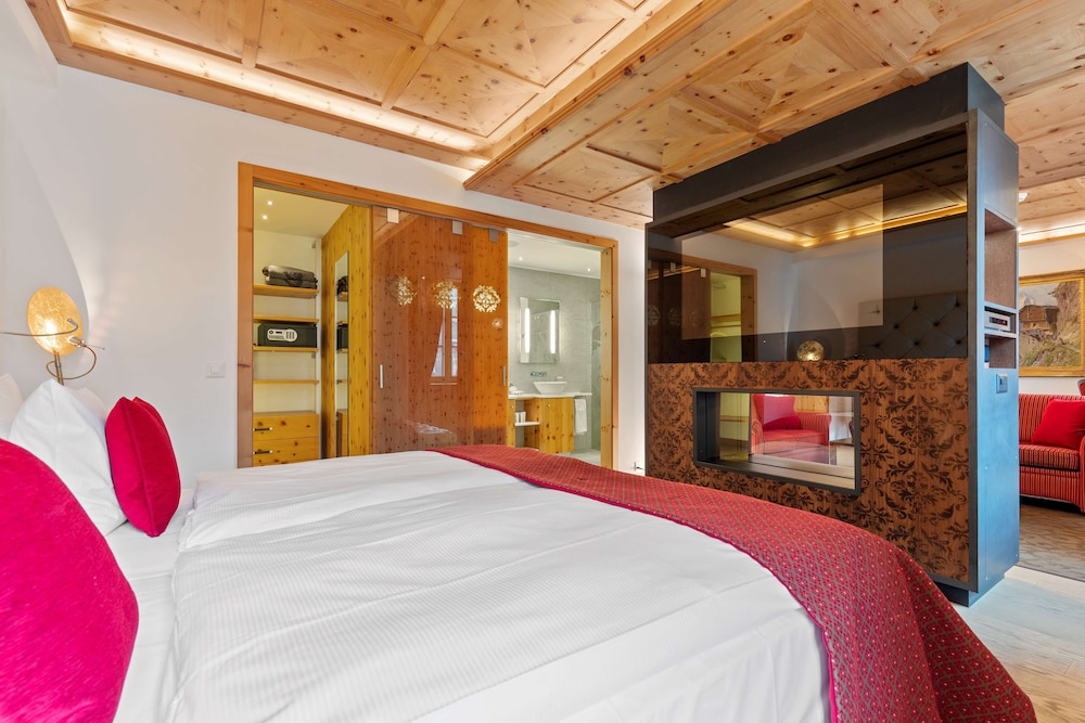 1 BEDROOM, JUNIOR SUITE
