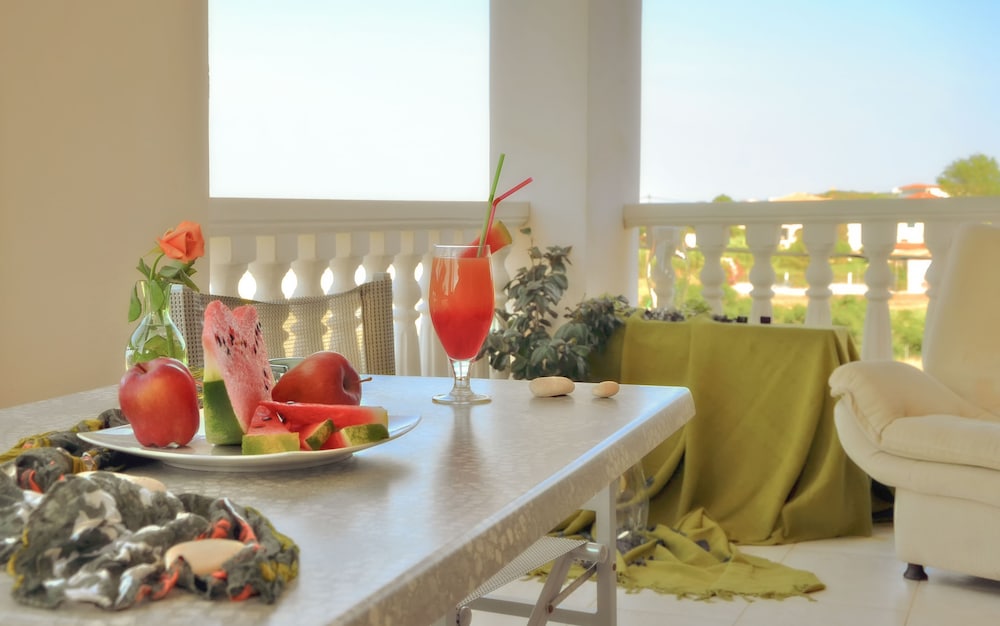 Belussi Beach Hotel & Suites 43/50