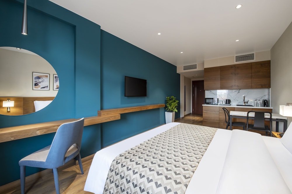 Clocks Hotel Tbilisi 17/37