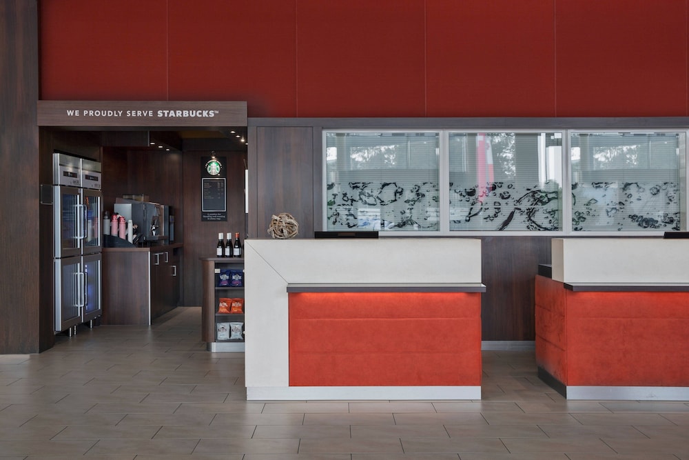 Courtyard by Marriott Basel 4/32