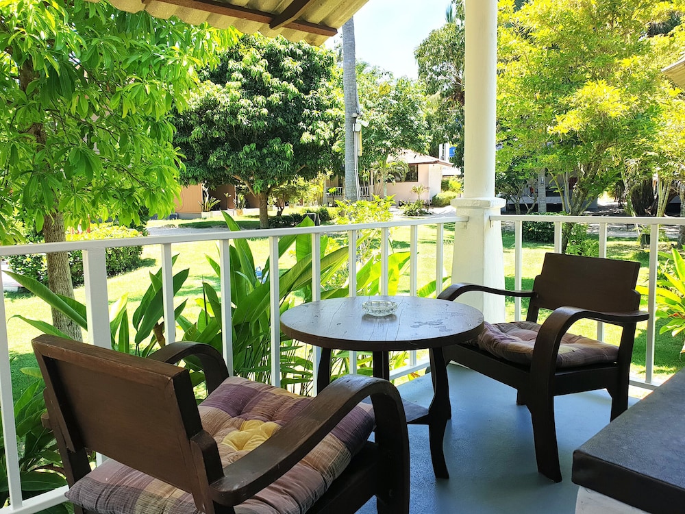 Sabaii Bay Resort 63/75