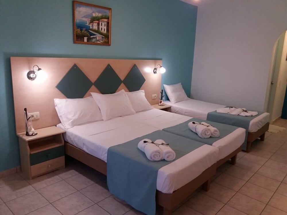 Vossos Hotel Apartments 13/41
