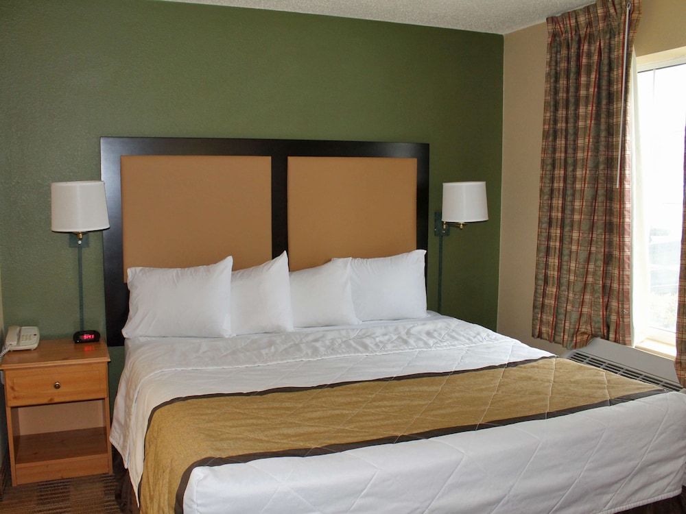 DELUXE, STUDIO, KING BED, SOFA