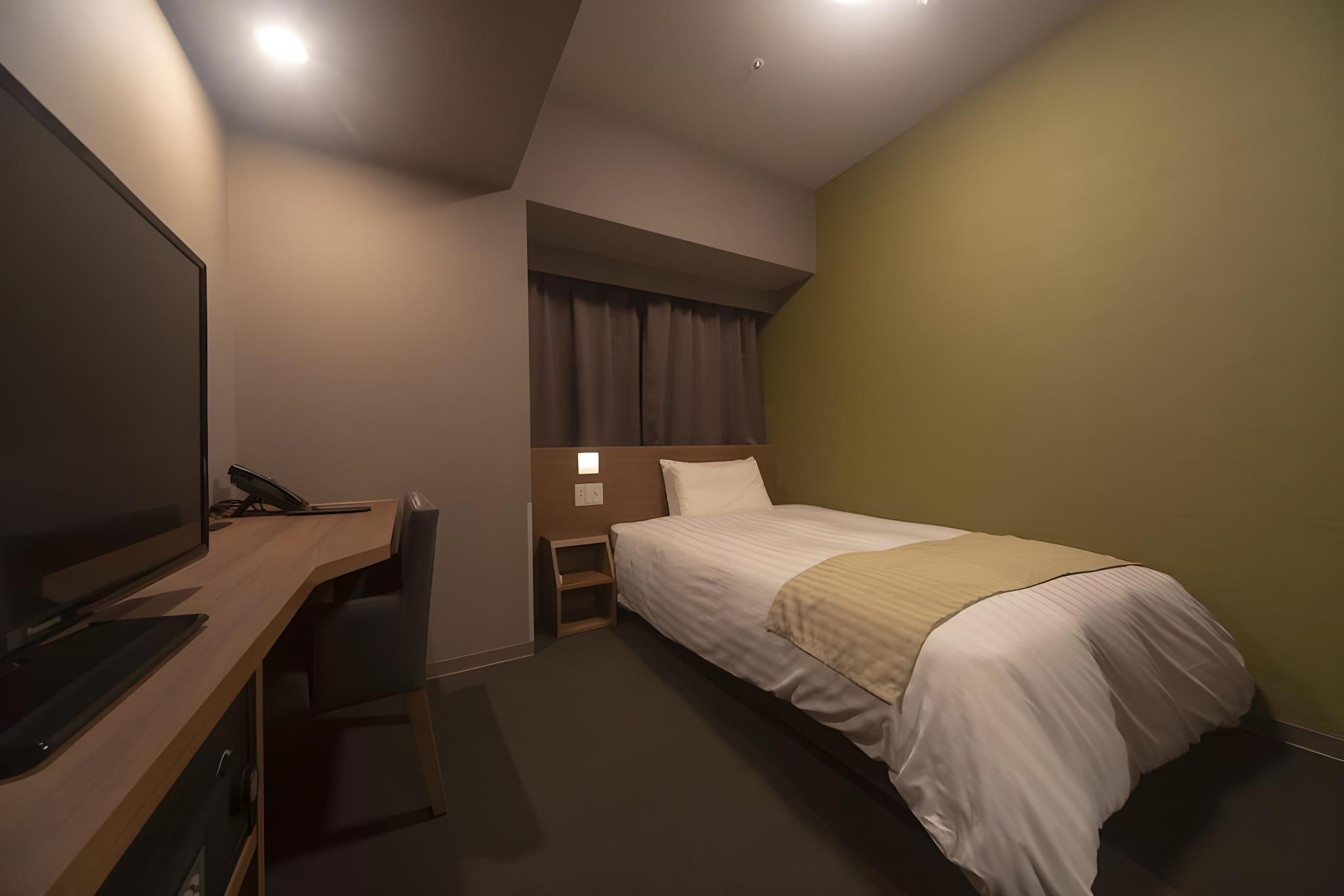 Semi Room, Single Bed, Semi Double Bed