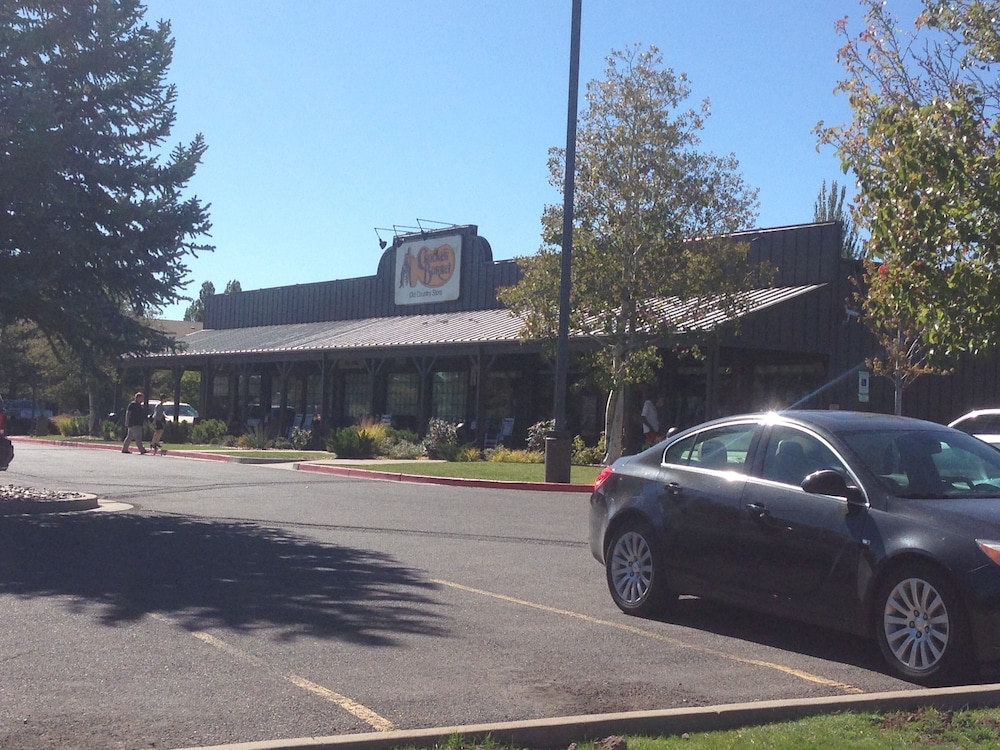 La Quinta Inn Suites By Wyndham Flagstaff East I 40 48/49