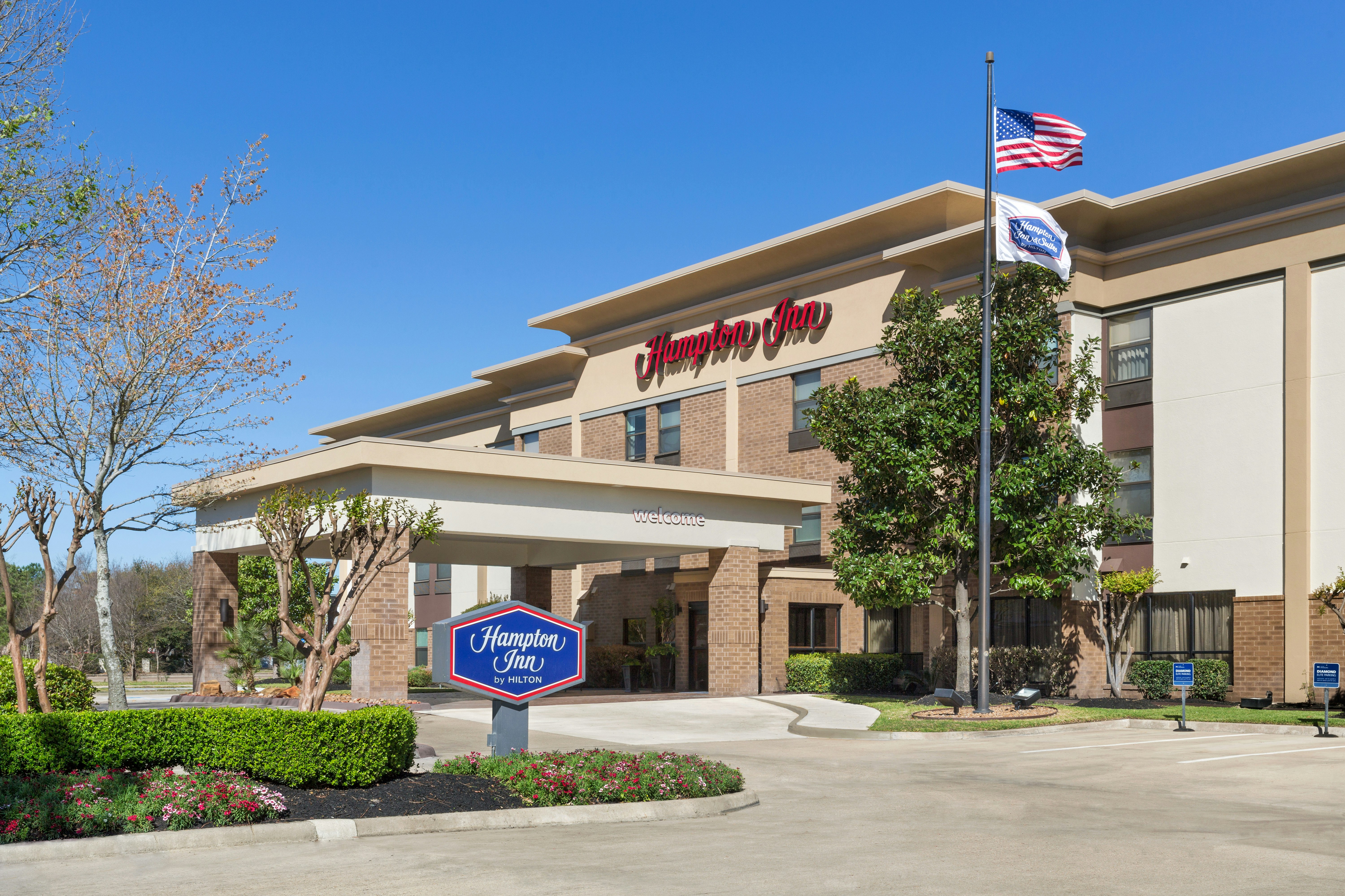Hampton Inn Houston-Willowbrook Mall photo5