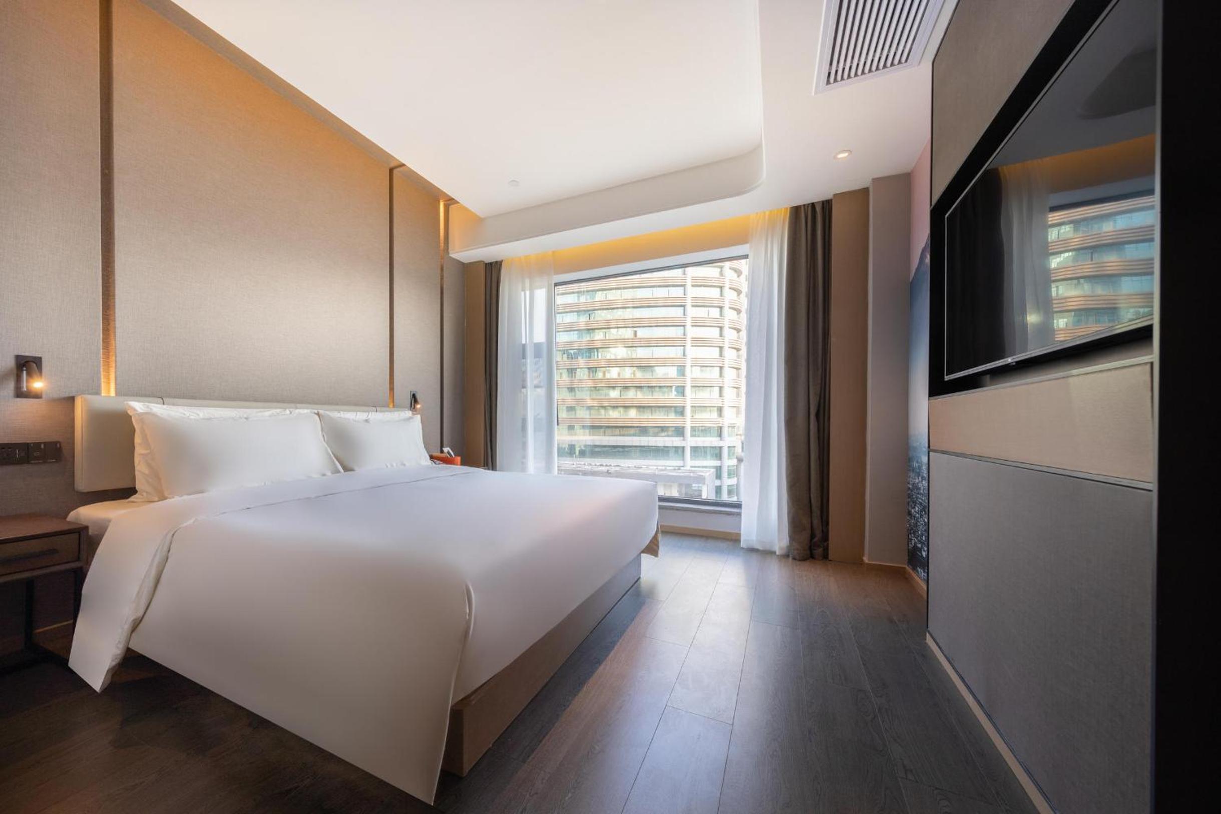 Jimu, Suite, King Bed