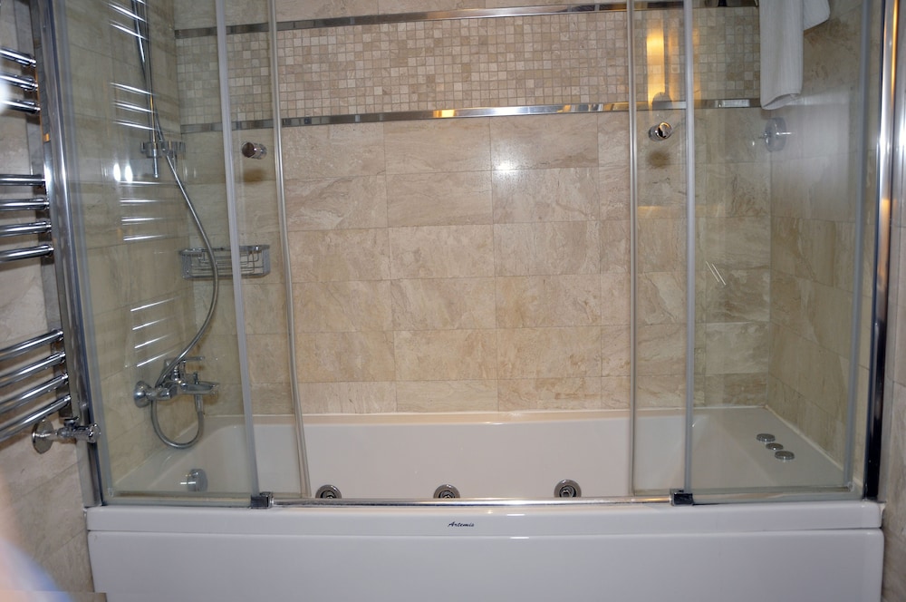 Ikbal Thermal Hotel And Spa 15/74
