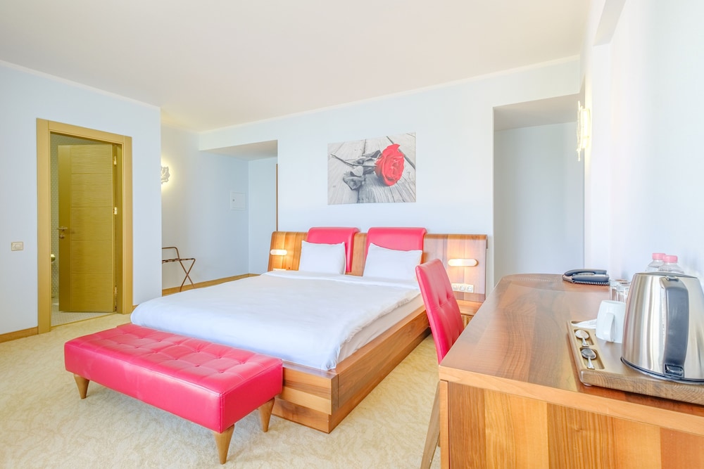 Castello Mare Hotel & Wellness Resort 68/102