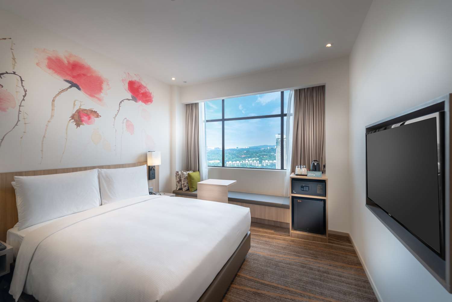 2 Bedrooms, Family, Tower View