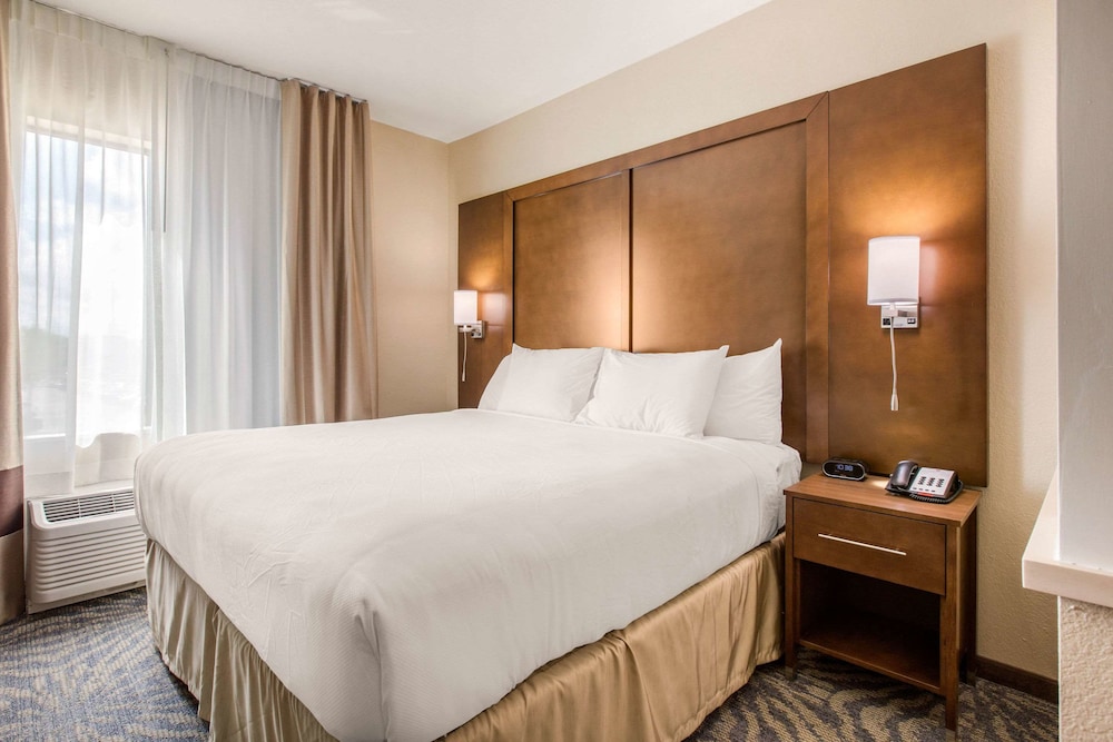 Comfort Suites South Austin 6/25