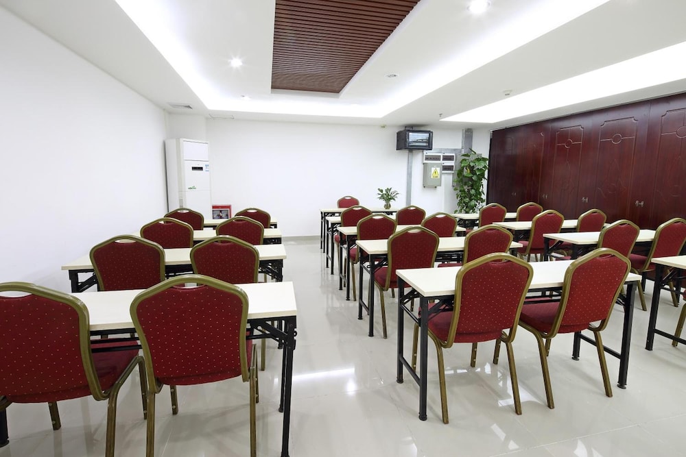 Garden Inn 4th Zhongshan Road Branch 51/60