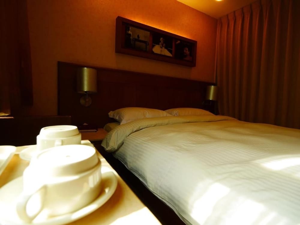 Eastern Star Hotel 18/35