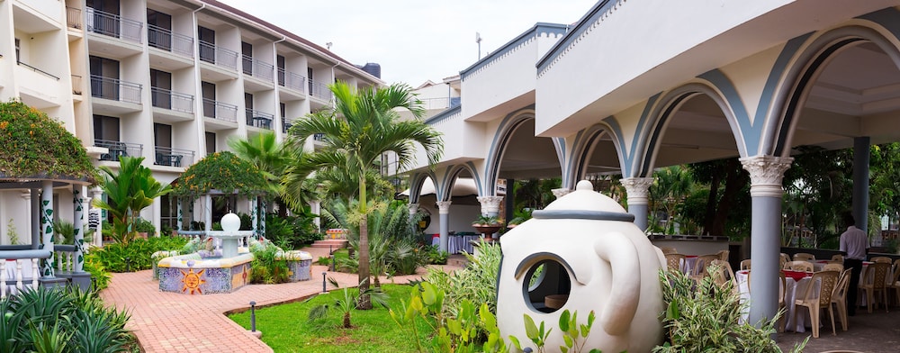 Fairway Hotel and Spa 41/47