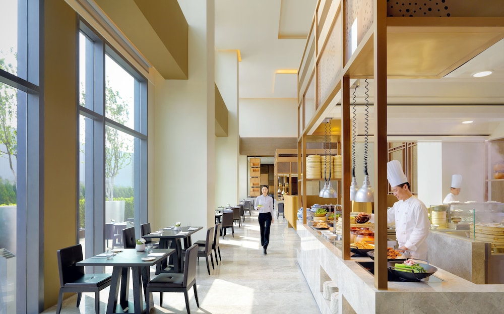 Hyatt Regency Tianjin East 59/73