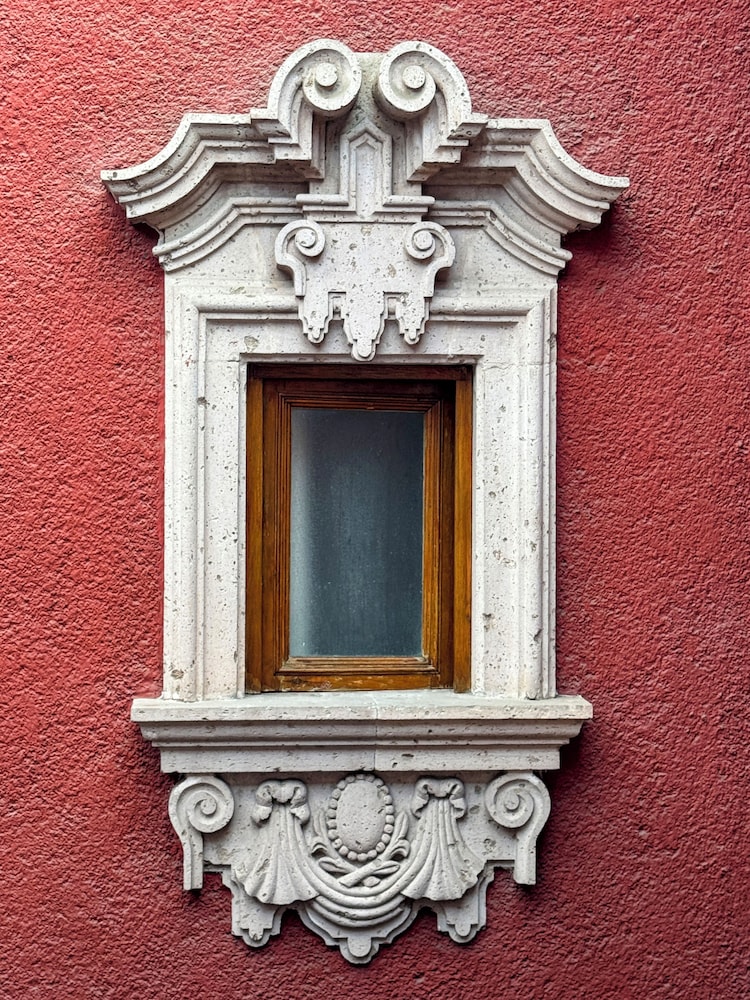 Portico Cultural Hotel 60/63