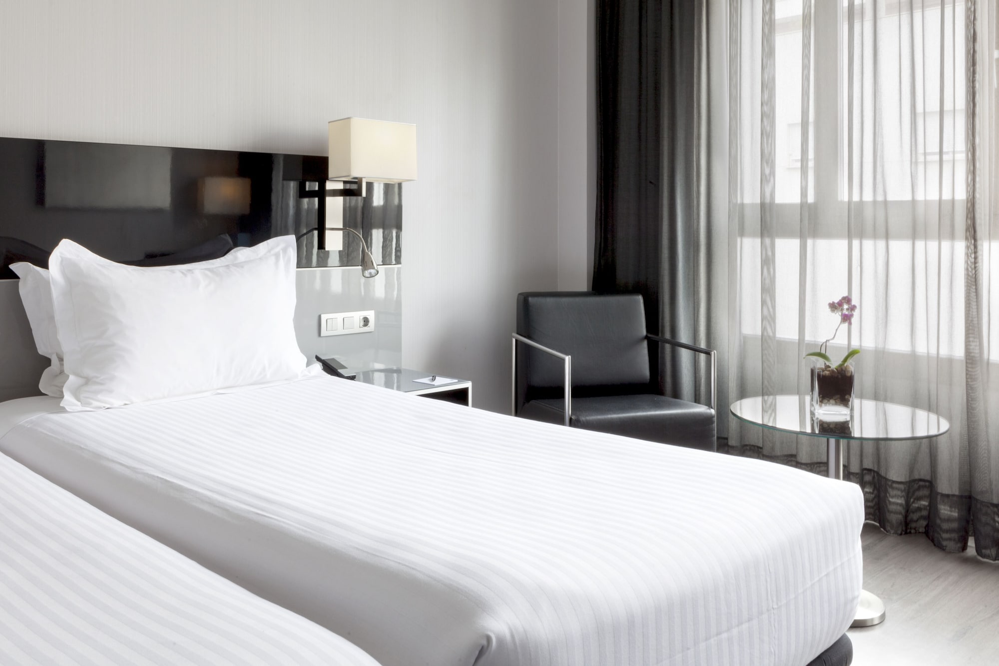 STANDARD, TWIN BEDS