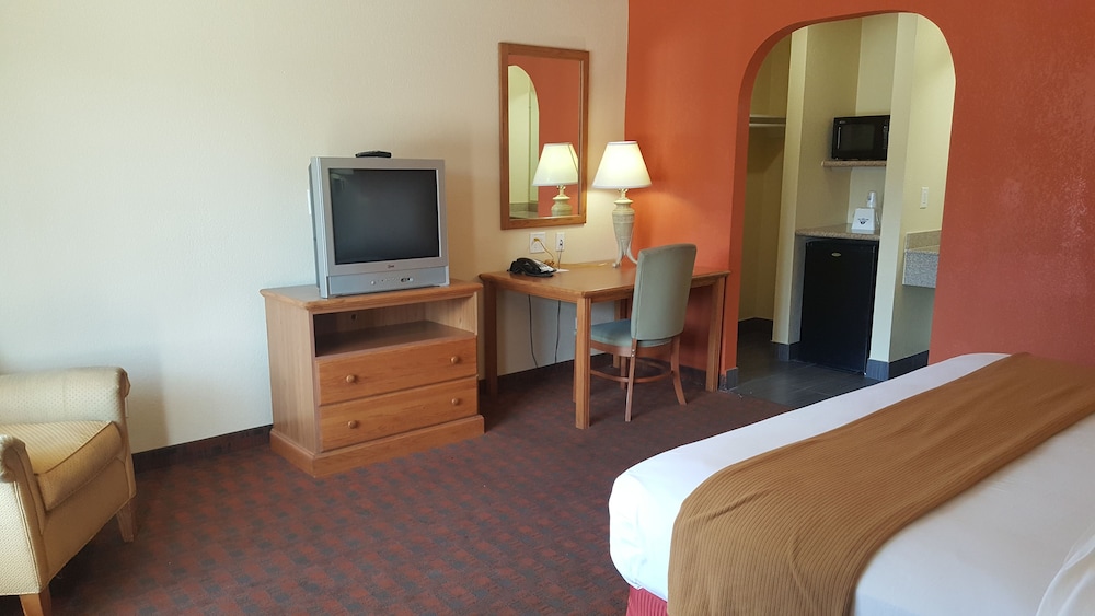 Travelodge by Wyndham Lubbock 27/32