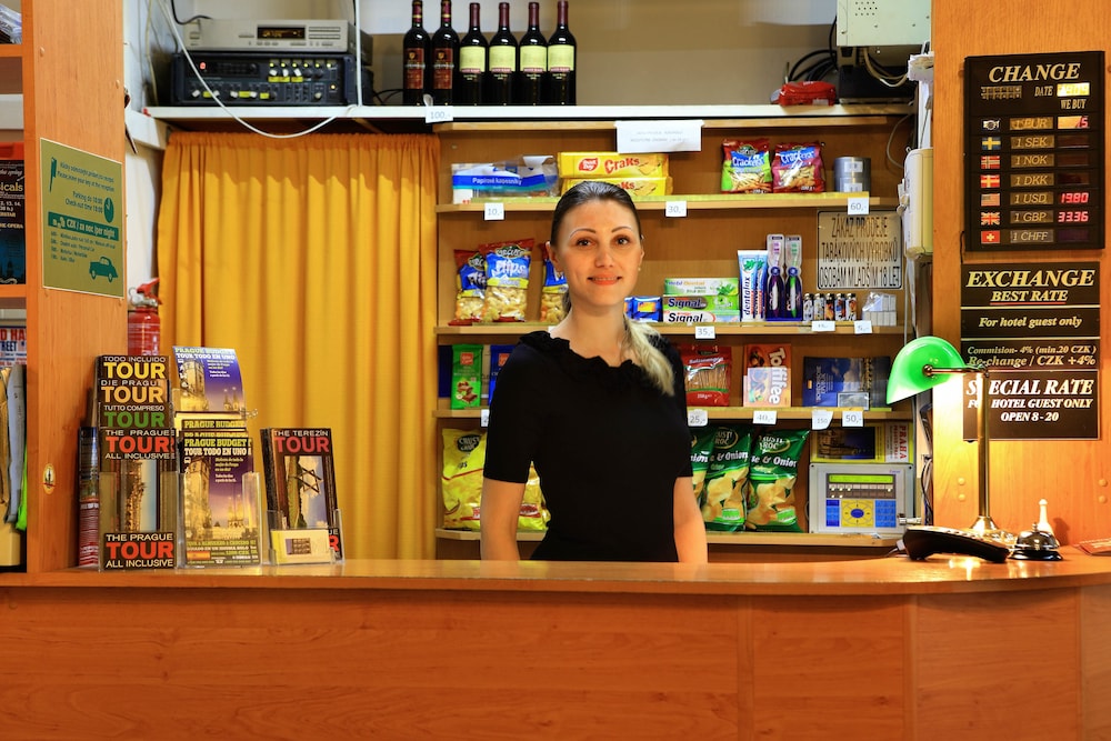 Hotel Golden City Garni 51/55