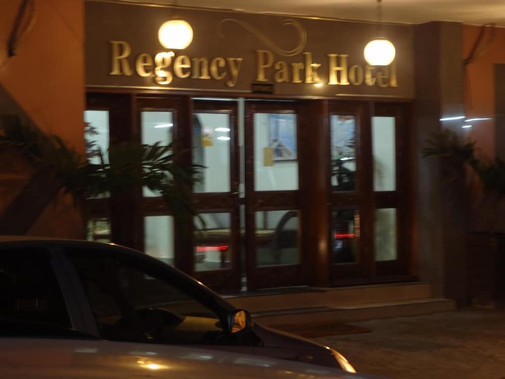 Regency Park Hotel Mombasa 6/42
