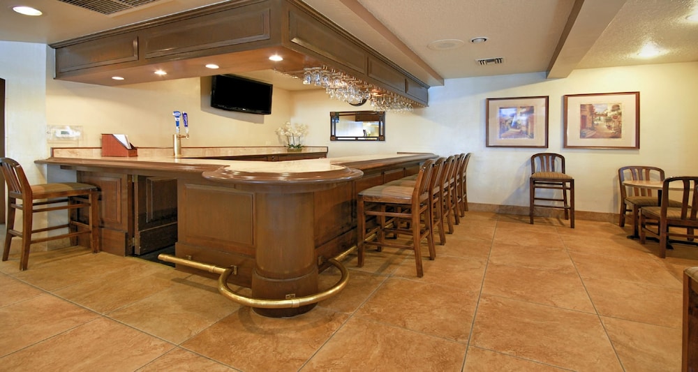 Best Western San Dimas Hotel & Suites 8/40
