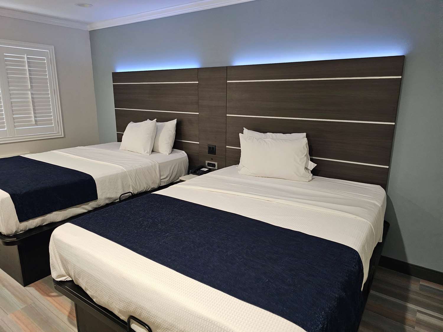 Travelodge by Wyndham Fullerton Near Anaheim 10/38