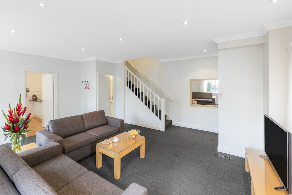 Kimberley Gardens Hotel 54/72