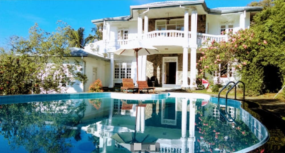 Layathraa Hotel And Restaurant 7/62