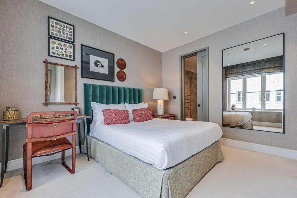 Westminster Apartments by D'Montrio 10/46